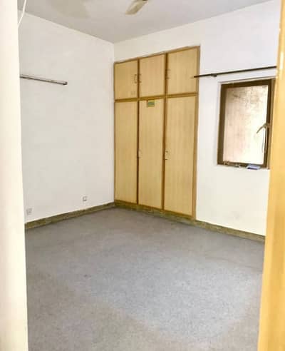 G-11/4 FGEHA D-Type 3rd Floor Flat For Rent