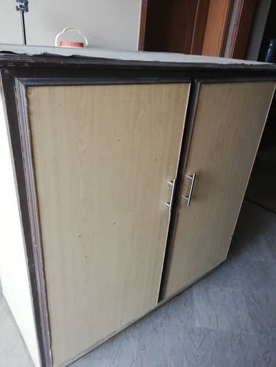 Double door cupboard