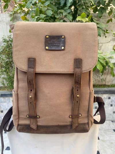 Uni Sex Leather Backpack