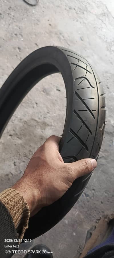 90/90/17 tyre low profile