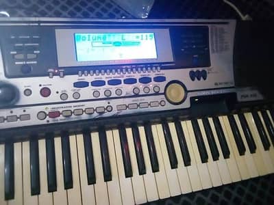 YAMAHA PSR-550 61 Keys Keyboard