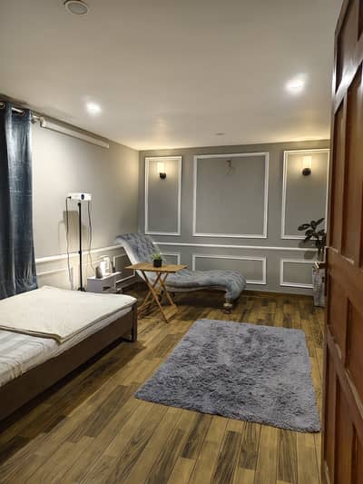 Sofa (chaise lounge)