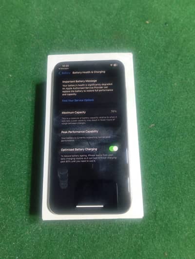 non PTA hai face ide off hai baki all ok hai battery health 78 hai