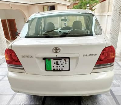 Toyota platz 1000cc  2007