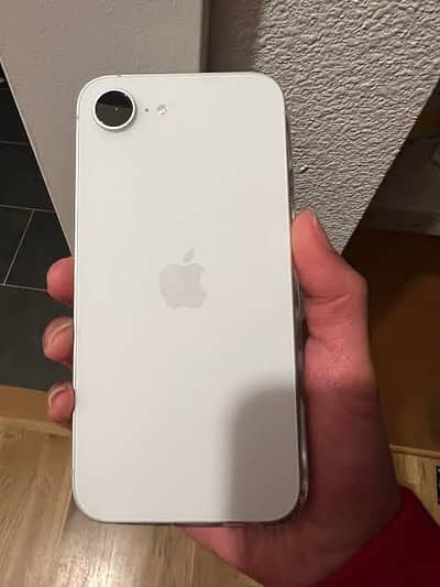 Iphone 16 e 128 gb