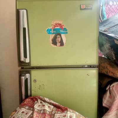 02 frej chalti halat mein urgent for sale hai