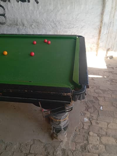 snooker seal krni argnt 5 by 10 hai or dabal marbal