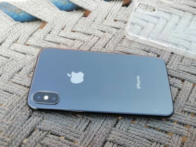 Iphone xs factory unlock 64 gb face I'd isshu battery change all Ok