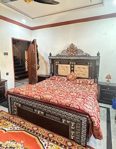 bed set with showcase