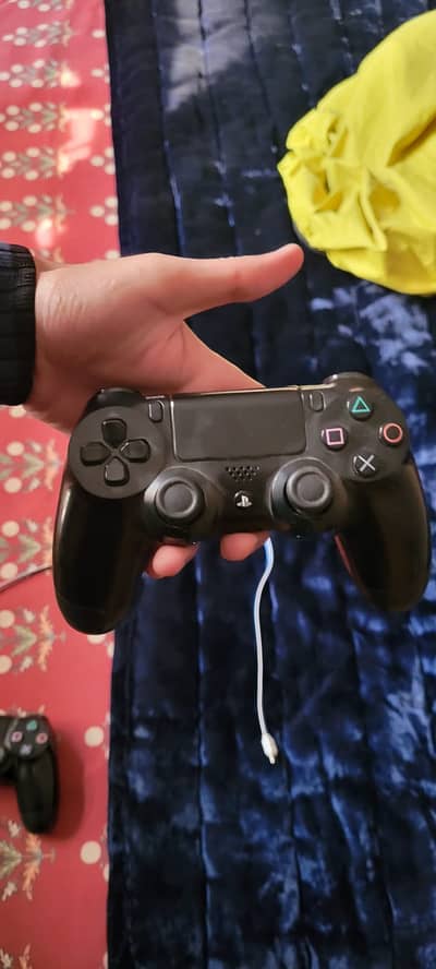 PS4 console 1 TB