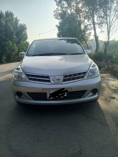 nissan tiida latio 15G