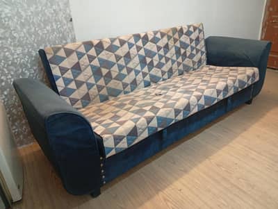 sofa for sell