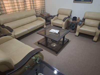 7 seater sofa set in good condition