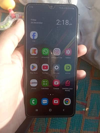 Samsung Galaxy A50 6/128 official Inside display finger okay