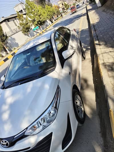 Toyota yaris sedan gli