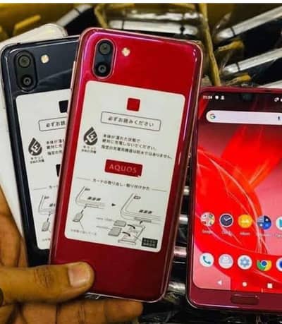 Sharp Aquos R2 |  4GB Ram |  64GB Storage |Snapdragon. . .