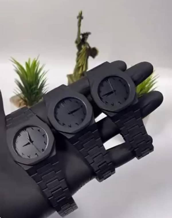 Arabic Aura Stylish Smart Wrist Watch for Men & Women - 100% Elegant Analog Design for Casual and Formal Use