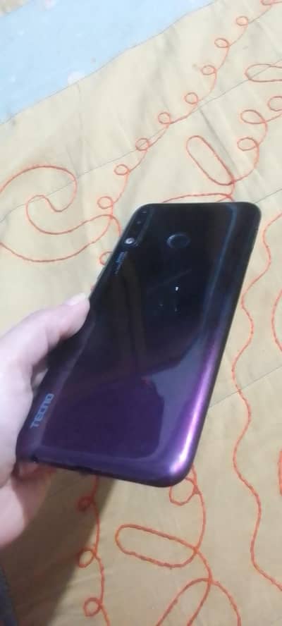 Tecno spark 4