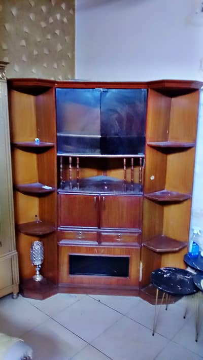 Wooden Showcase Almari