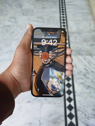 Iphone 12 ( 64 GB ) JV