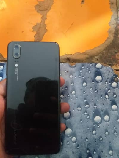 HUAWEI P20.4ram 128memory WhatsApp 03/70/9012/294