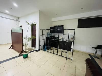 15 Marla hall available for rent