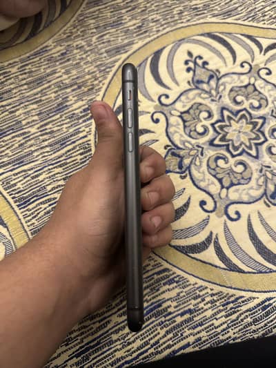 IPHONE 11 non pta jv