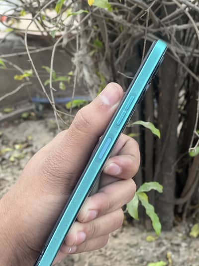 TECHO CAMON 19 Neo with box