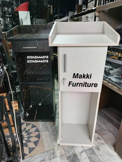 Rostrum/Cash counter/Speech counter/Lecture stand