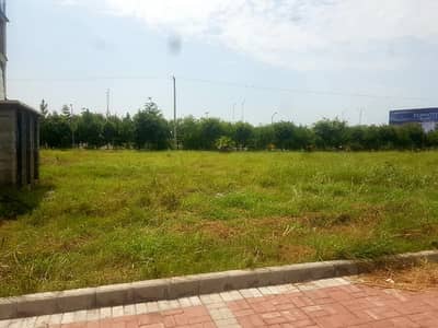 Top City Islamabad Block A 10 Marla Plot Available For Sale