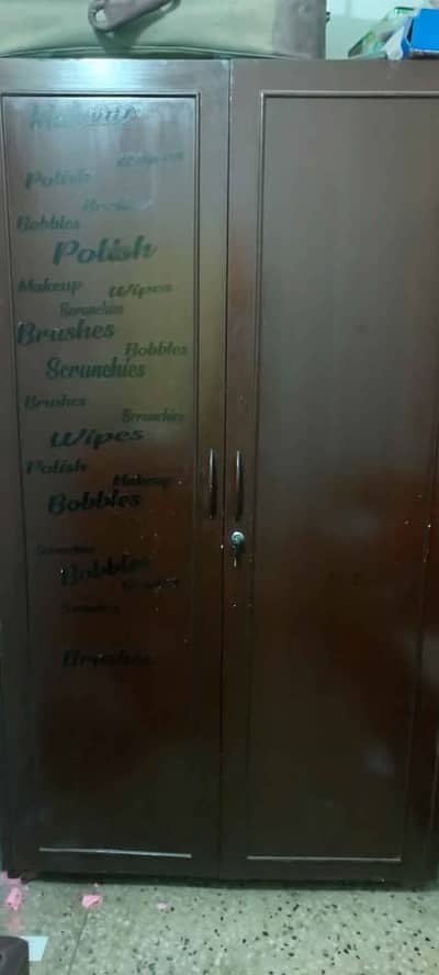 Full size cupboard in pristine condition