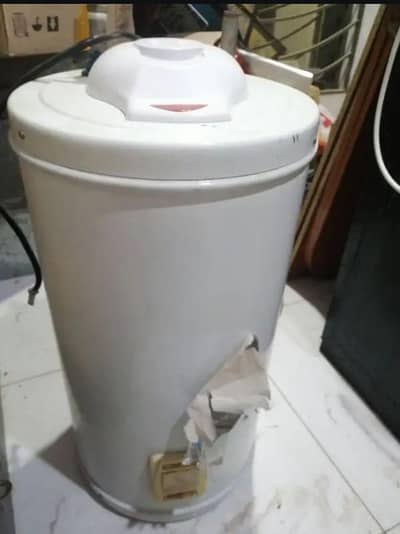 Instant Electric geyser 15 litre
