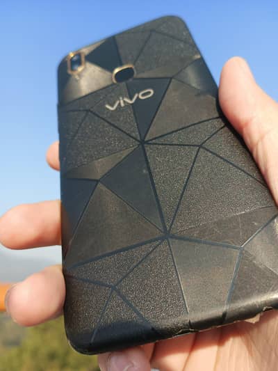 Vivo y85