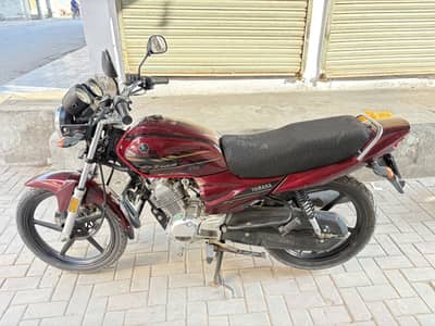 YB 125Z-DX – 2021 Model - Low Mileage