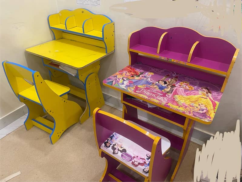 2 Kinds Study Table 0