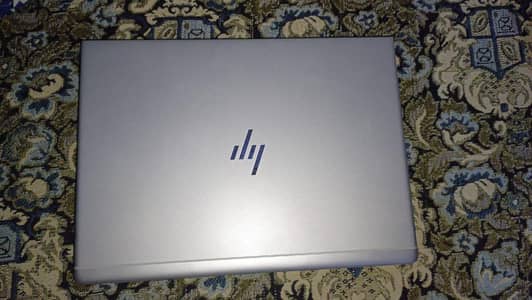 HP laptop like new i5 8th gen mint condition 830 G5 16GB 256