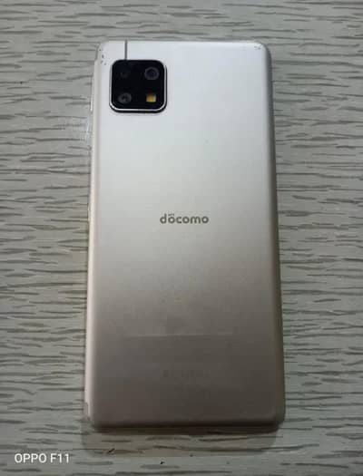 AQUOS SENSE 4 5G