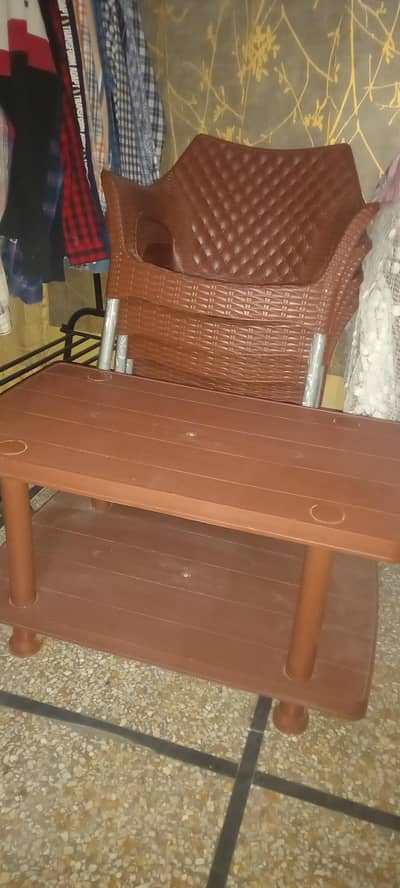 strong plastic table chairs