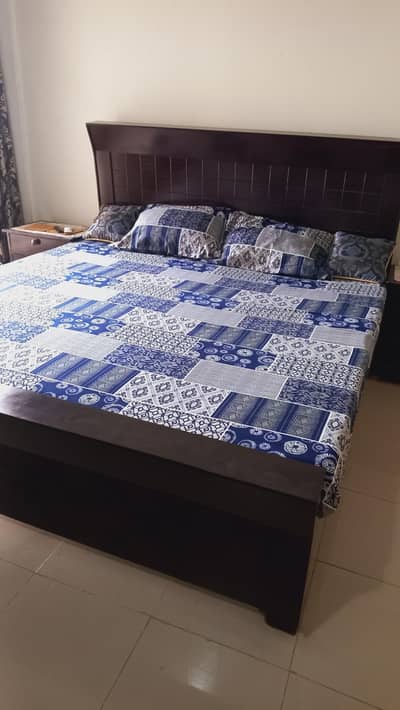 Bed set with mattress for sale