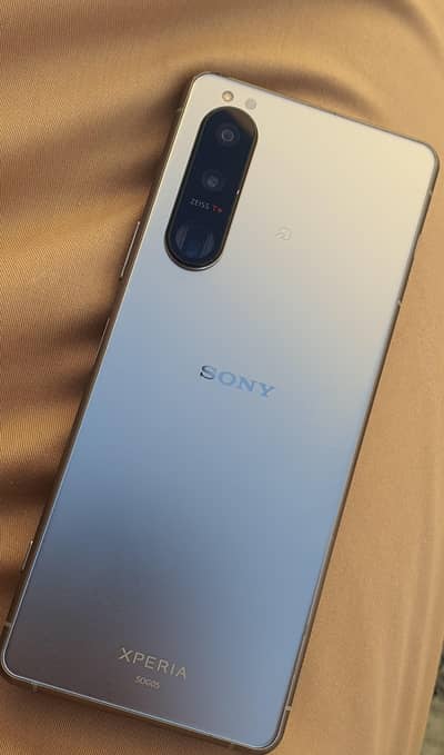 Sony Xepria 5 Mark 3 10/10 Like New Condition