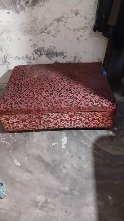 ottomon sofa 4×3 new just need to wash