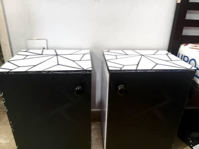 2 wooden side table
