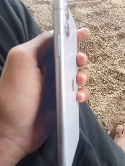 iPhone 11 jv battery health 73h