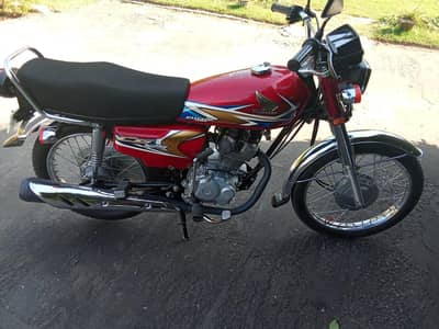 Honda 125 10/10 condition