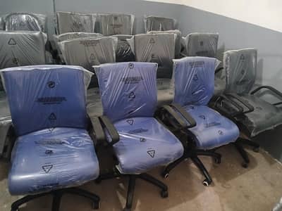 Slightly Use Refurbished Offisys MasterChairss Available