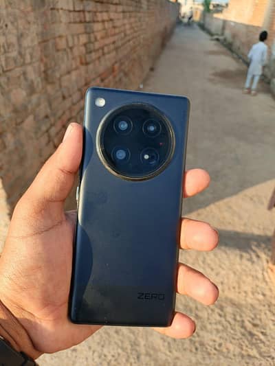 infinx zero 40 7 moth warnty baki hai bilku okay mobile hai