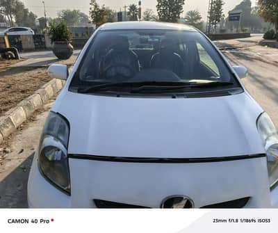 Toyota vitz 2009 model, 2013 import