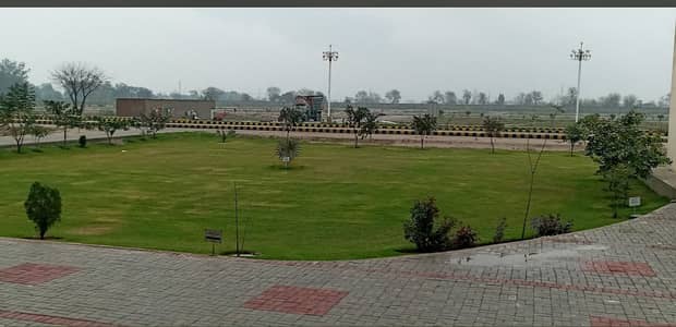 10 Marla Corner Plot Available For Sale