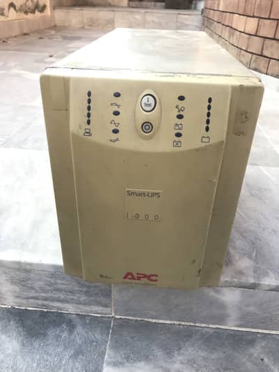 Schneider Electric APC imported 1000 watt ups built in lithium battery