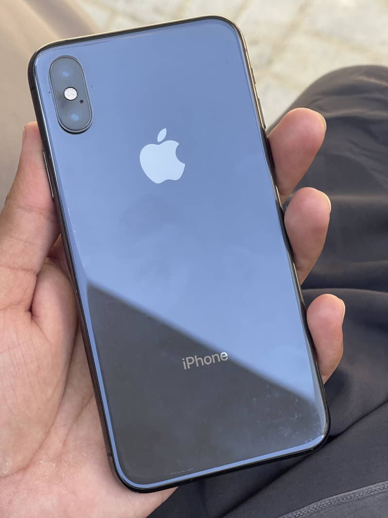 iphone xs 2